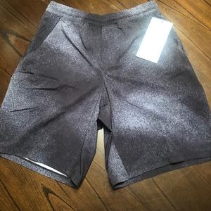 Mens Lululemon Pace Breaker Shorts 9” medium
